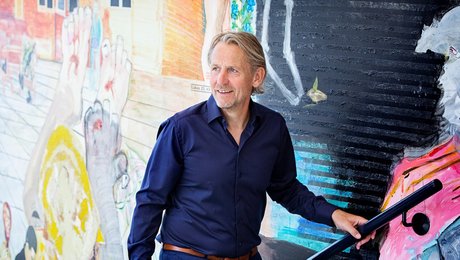 5 A'er: Debatbog pisser på både lærerne og skolesystemet. Alligevel sidder man tilbage med en lille tåre i øjet