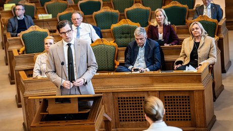 Rasende rigmænd og vrede liberalister – Mette Frederiksen har fået de perfekte modstandere