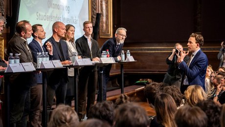 Stor valgdebat på Københavns Universitet endte i beskyldninger om populisme