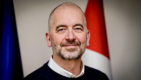 Direktør i Forsvarsministeriet skifter til tænketank