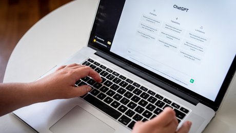 Danske Medier: Her er tre tiltag, der kan sikre medier og kulturlivet mod at blive udnyttet af kunstig intelligens