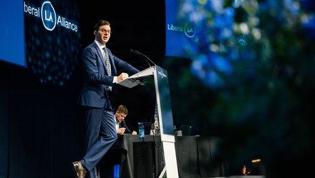 Vanopslagh til V og K: Gør ikke Mette Frederiksen til statsminister for kortsigtet indflydelse og ministerposter