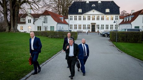 Lektor: Det svækker demokratiet, når debatten om AI foregår bag Marienborgs lukkede døre