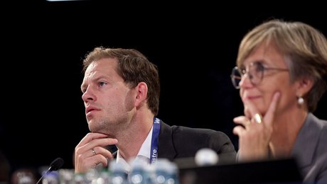 Sundhedsvæsenets nøglespillere bider negle, mens de venter på ny regering: “Det er jo stilhed før stormen”