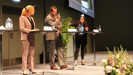 En stribe partiledere blev væk, da Ældre Sagen jagtede løfte om omsorgsgaranti
