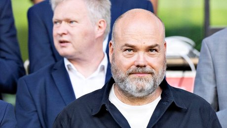Danmarks næstrigeste mand skal flyve topministre rundt i luksusfly