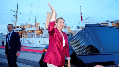 Mette Frederiksen danner regering efter rekordlange forhandlinger