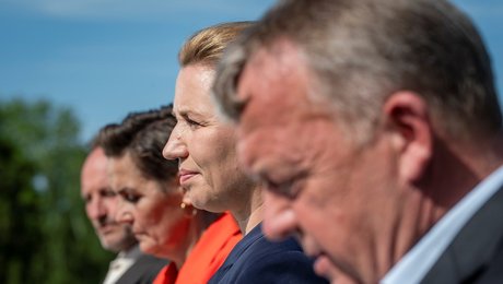 Turbo på AI og nyt ressort for dyrevelfærd: Få centrale nedslag i regeringsgrundlag