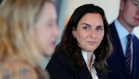 Ny minister fik gave med særlig adresse til civilsamfundet
