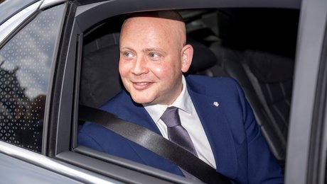 Engel-Schmidt åbner hotline for iværksættere