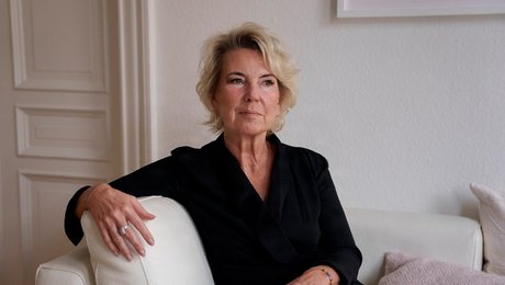 Hverken håndtryk, kristendom eller stegt flæsk er særligt dansk