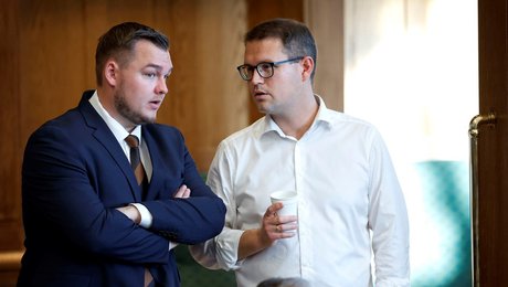Ordførerkabale hos S forstærker Mette Frederiksens problemer