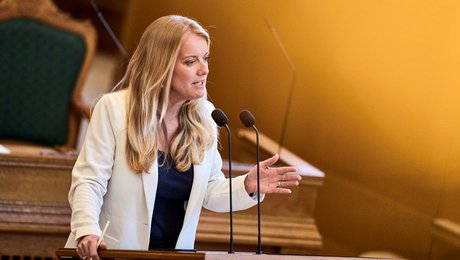 Mænd har meget mere taletid end kvinder i Folketinget. Et element spiller afgørende rolle
