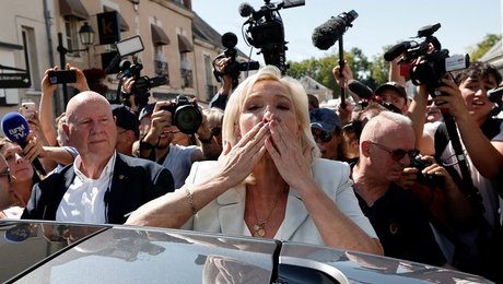 Tidligere ambassadør: Hun er dømt ved to retsinstanser, men nu har Marine Le Pen kurs mod præsidentpalæet