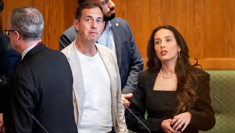 Jacob Harris varsler nyt parti med tidligere LA'er. Nu afviser hun