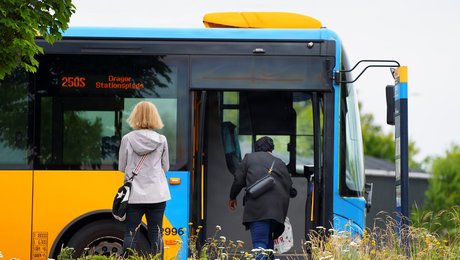 Afgør afstanden til tog og bus, hvor du vil bo? Ny rapport giver broget billede 