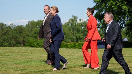 Kommentator: Regeringen fik en økonomisk drømmestart – men bomberne tikker i vejkanten