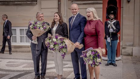 To M-ministre søger om orlov fra Folketinget