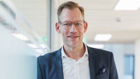 Regionsrådsformand droppede politik for at blive håndbold-direktør: Nu stopper han
