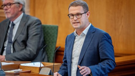 Ministeren tog bladet fra munden, da kvælstofloven skulle vedtages: ”Man kan godt lade som om, at virkeligheden er noget andet. Men det er den ikke” 