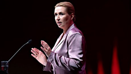 Mette Frederiksen: "Selvfølgelig får børn sværere ved at læse, når Tiktok fastholder deres opmærksomhed"