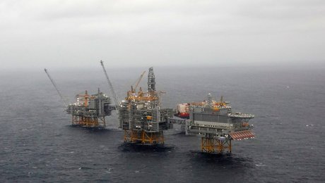 Trods vedholdende norsk pres sætter EU foden ned over for ny olie og gas fra Arktis