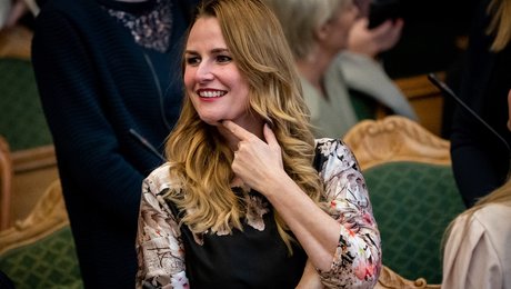 LA åbner for at give sig på mærkesag før ny medieaftale: "Stod det til os, skar vi DR ned til det halve"