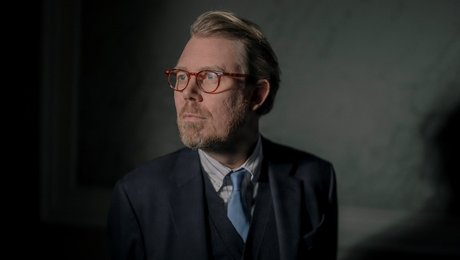 Søren Lippert fanger tidsånden og rejser de rigtige spørgsmål, men spekulerer for meget