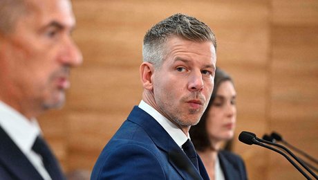 Der er håb i luften. Men de unge holder øje med Orbáns efterfølger