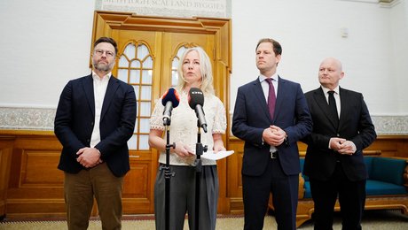 Børne- og ungepsykiatrien er blevet Mette Frederiksens problem. Nu skal regionerne vise resultater