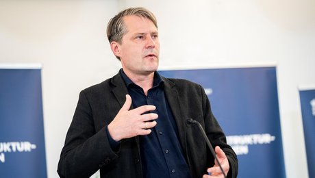 Kjellberg i modsvar: Lige adgang kræver mere end en ambitiøs fordeling af en lille pulje