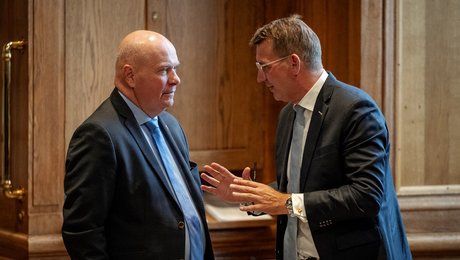 Venstre-toppens forsvar for Søren Gade er hyklerisk og mislykket spin