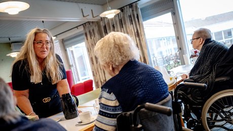 Ældreoprøret: Teknologi er ikke nok til fremtidens ældrepleje