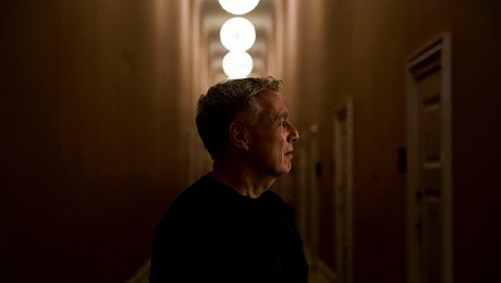 Danmarks mest begejstrede mand skriver herligt om sine helte. Men han har et ømt punkt