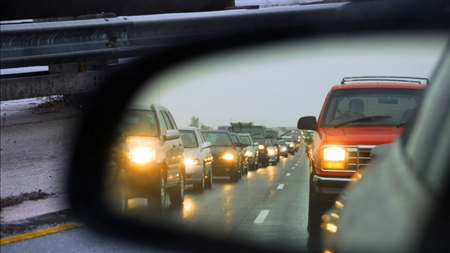 Transportminister: CO2-reduktionsmål står fast