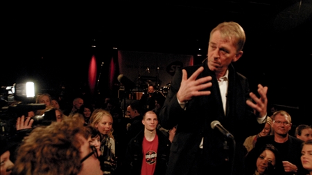 Villy sejrede efter historisk dyr valgkamp