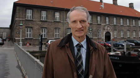 Bertel Haarder i krydsild om elite-klasser