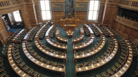 Trange tider for lokale kandidater