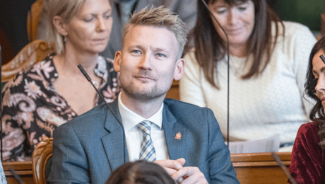 DF's politiske ordfører går på barsel