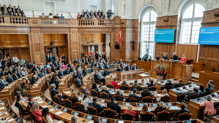 Danmark får kritik: Danske politikere skal sige hårdere fra over for racisme mod muslimer