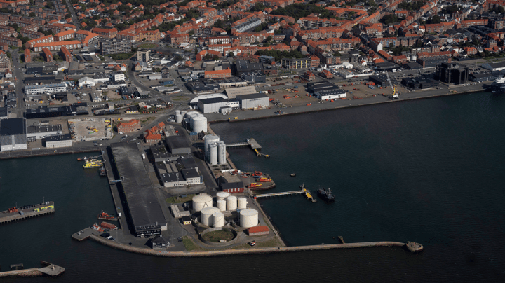 Transportminister åbner for flere solceller på havne og opgør med "forældet" havnelov