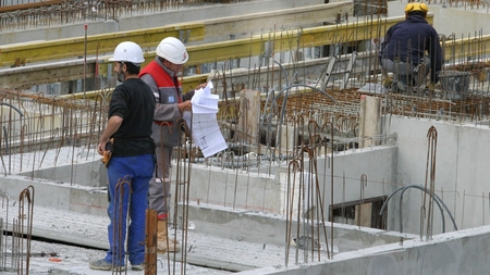 En uniform fra første dag skal sikre flere i uddannelse