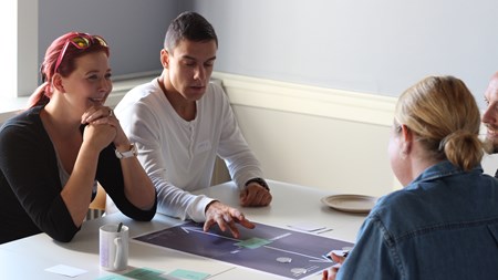 Udsatte unge hopper ud på dybt vand i nyt forsøgsprojekt 