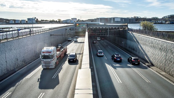 Regeringen fjerner "afgiftsfinte" for registreringsafgift på leasingbiler 