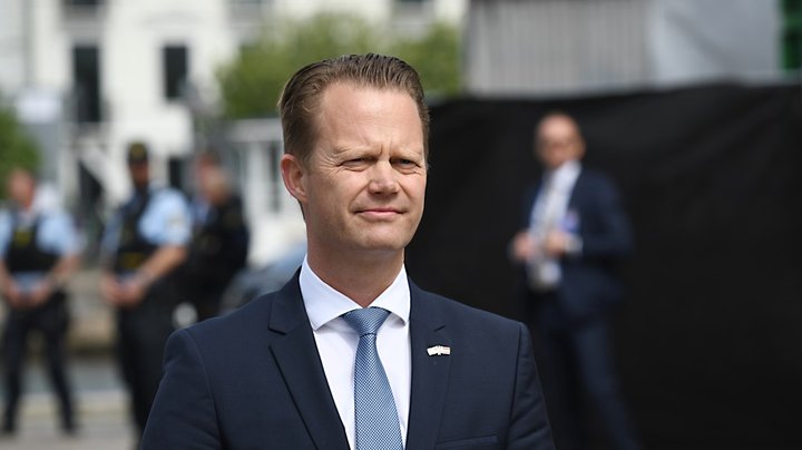 Kofod rejser rundt i rigsfællesskabet og til Island