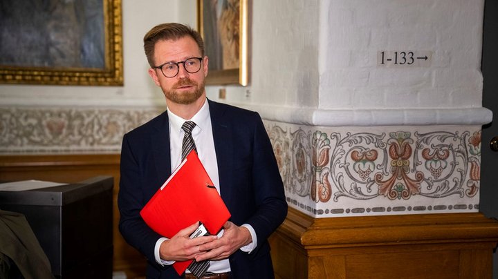 Se samrådet med transportministeren om tilbageholdte klimatal