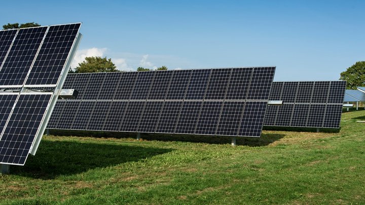 Ny temadebat: Firedobling af sol og vind på land. Hvordan?