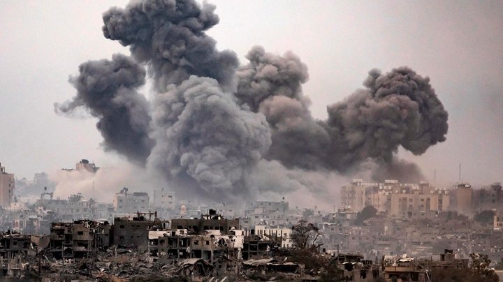 Efter to måneder som ambassadør i Israel skal han nu se videoer af folk, der mishandles: "Det sætter sig i kroppen"