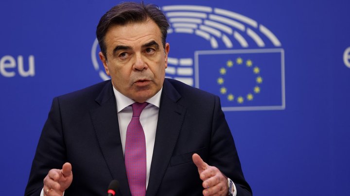 EU-kommissær opfordrer lande til at vedtage nationale strategier til bekæmpelse af antisemitisme