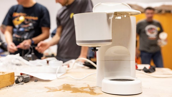 Alternativet: Afgift på engangsprodukter skal sikre nødvendigt milliardbeløb til cirkulær omstilling